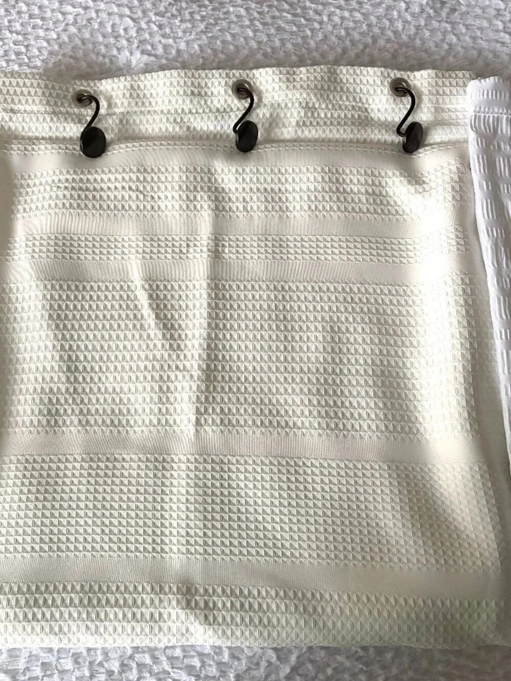 Shower Curtain in Ivory Waffle Weave, 12 black shower hooks & white fabric liner